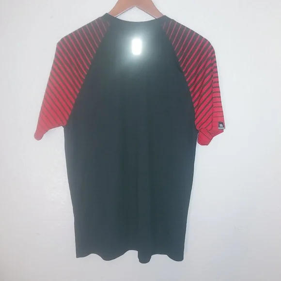 NBA Basketball M Red Black Practice Athletic Shirt - Picture 2 of 7